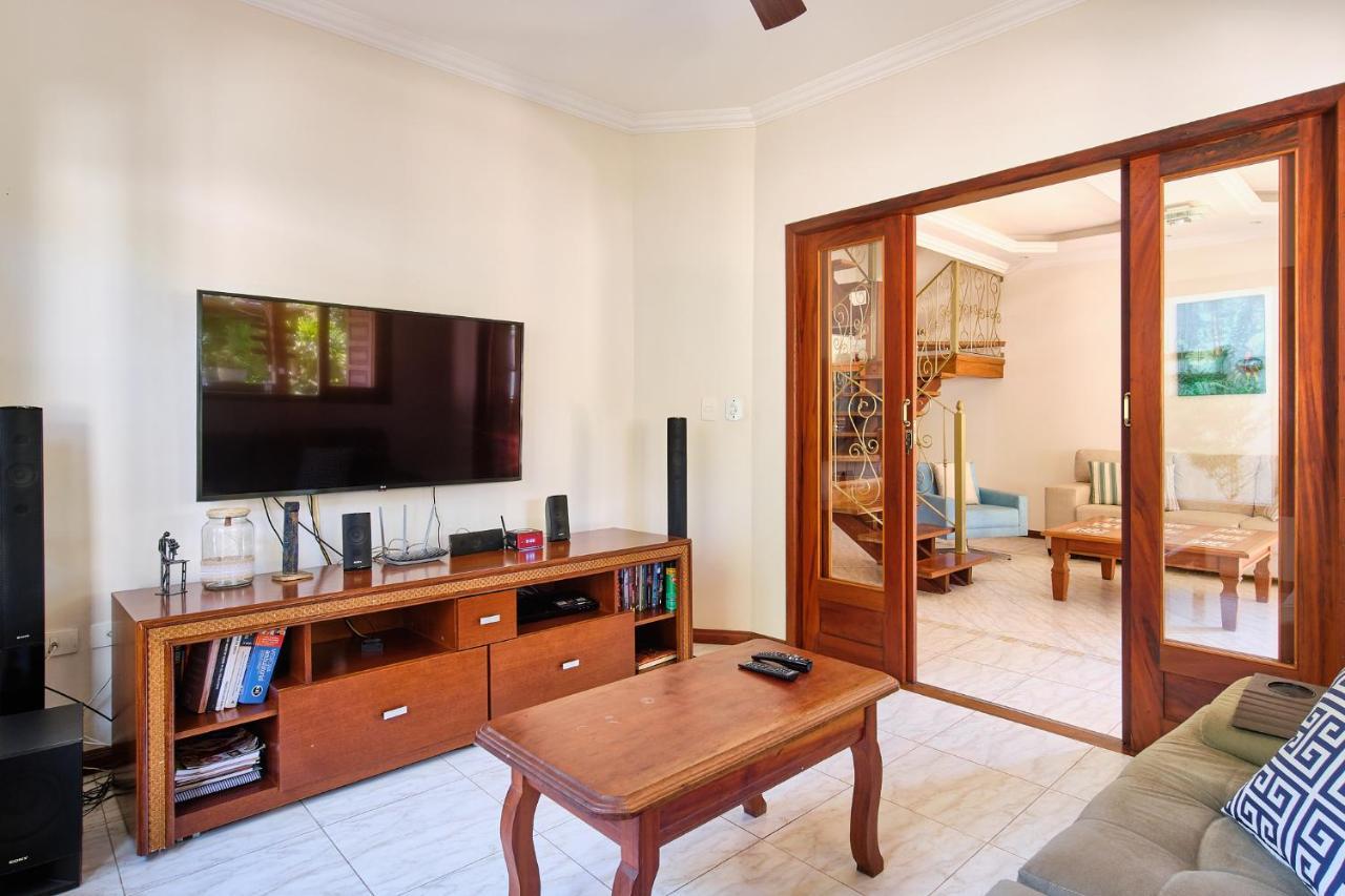 Casa Petunia Com Ar E Piscina Perto Do Centro Villa Paraty Ngoại thất bức ảnh